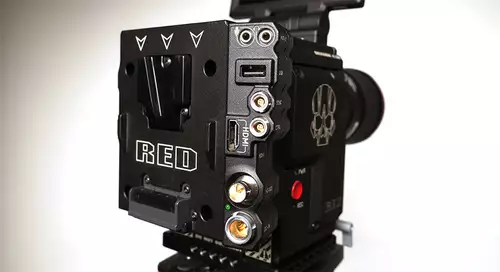 RAVEN von RED mit DSMC2™ V-Lock I/O Expander