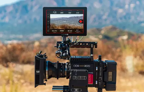 smallHD Cine 7 mit RED Kamera 