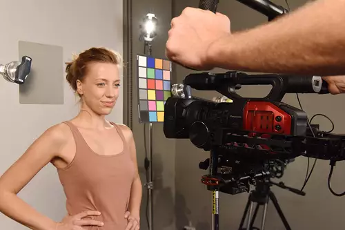 Panasonic AG-DVX200 im Gimbal im Studio