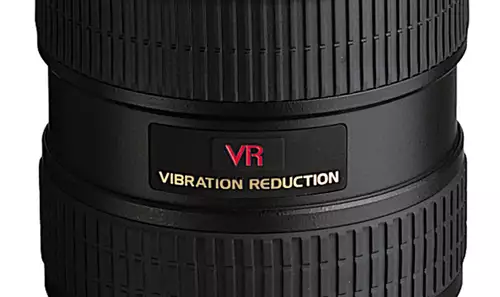 Objektiv mit VR Vibration Reduction
