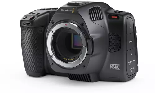 Blackmagic Pocket Cinema Camera 6K G2 - Größerer Akku, 2x XLR und Klappdisplay