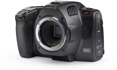 Blackmagic Pocket Cinema Camera 6K G2 - Grerer Akku, 2x XLR und Klappdisplay