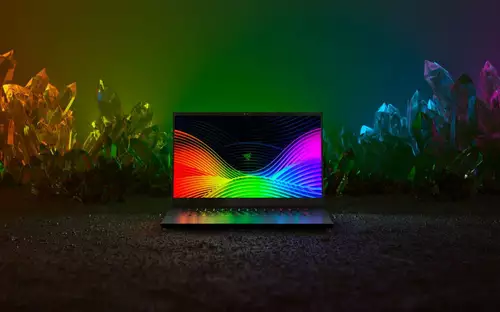 Razer Blade 15 OLED: Erstes Notebook mit 240 Hz OLED Display