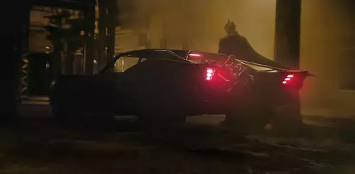Wie 6 beeindruckende Batmobil-Stuntklassiker entstanden (Behind-the-Scenes)