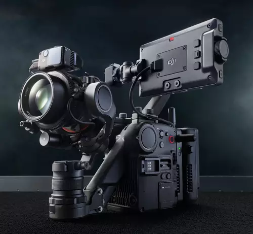 Professionelles 4-Achsen Gimbalkamerasystem: DJI Ronin 4D Gimbal und Zenmuse X9 Vollformat 6K/8K Kamera
