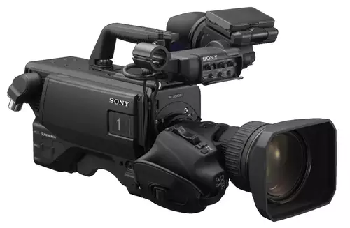 Sony stellt HDC-5500 4K HDR Dreichip-Broadcastkamera mit Global Shutter vor // NAB 2019 