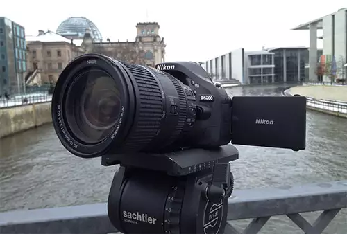 Nikon D5200 - höhere Videoqualität als GH2, GH3 und Canon MKIII? : NikonD5200Reichstag