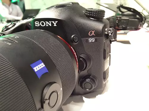 Photokina 2012 – mehr Video-DSLR geht kaum ... (Teil 2) : Sony-Alpha 99 rad