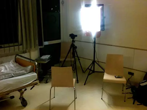  Interview-Setup fr Nachtschicht mit Kinoflos