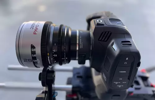 Blackmagic Cinema Camera 6K und DZO PAVO 28mm T 2.1 Anamorphic