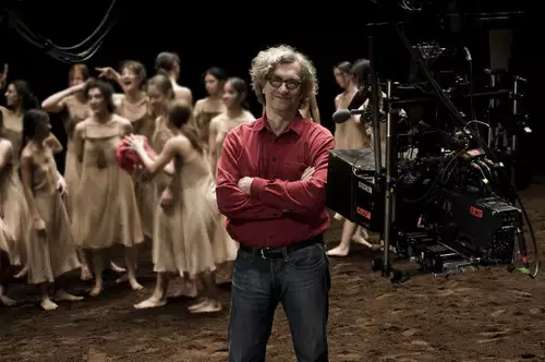 3D goes Indie auf der Berlinale -- und im Kino (Wenders Pina; The Mortician) : kran