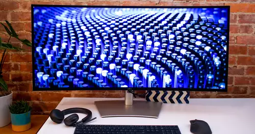 Dell U4025QW UltraSharp 40 Zoll 5K Monitor mit 120 Hz - TV-zertifiziert fr Augenkomfort