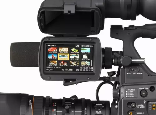 Mutifunktionales Sucher-LCD bei der Sony PMW-350
