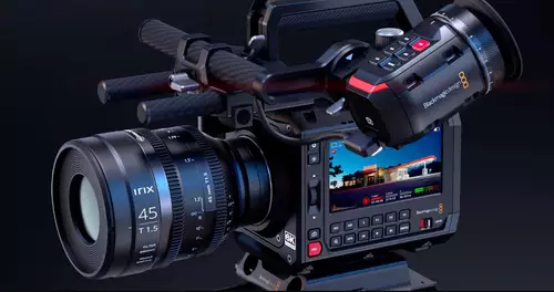 Blackmagic PYXIS 6K:  Die Vollformat "Box"-Kamera mit Viewfinder, 2x SDI, Sideplates (!) uvm.