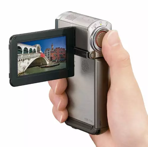 Sony TG7 – Stabiler AVCHD-Mini : cam