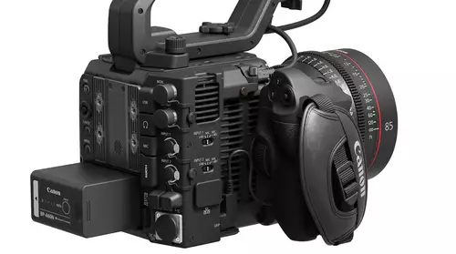 Praxistest Cine-Cam Canon EOS C400: Lowlight-Monster Dank Triple Base ISO und vielseitigste Cinema EOS? : CanonEOSC400Handle