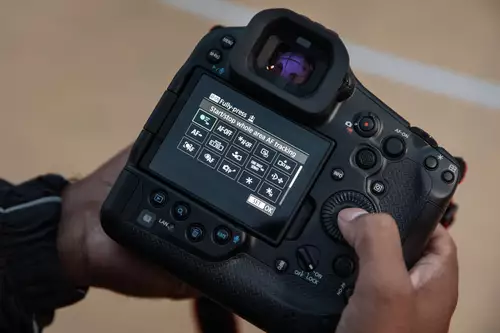 Canon EOS R1 und R5 Mark II vorgestellt mit DIGIC Accelerator und mehr