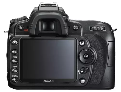 Sehr gute Ergonomie  Nikon D90 Rckseite