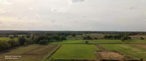 DJI Air 3S mit gutem Dynamikumfang und Detailreichtum