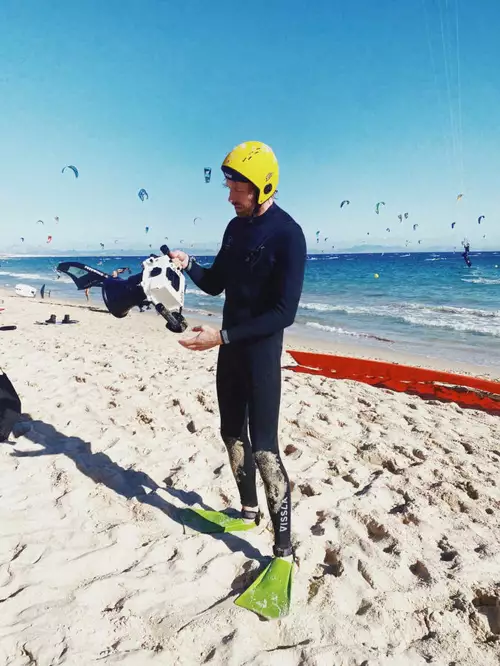 Wie die WDR-Doku entstand "Surf on, Europe" - im Wasser zu filmen hat ein analoges Feeling : wasserdreh