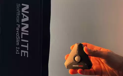 Datacolor LightColor Meter an der Nanlite PavoSlim 60B LED