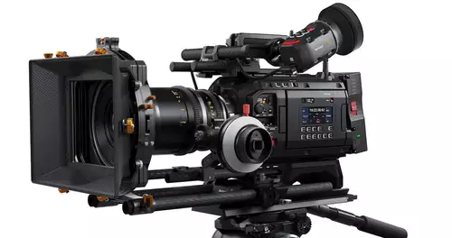 Die Blackmagic URSA Cine 12K LF bietet nicht nur die hchsten Frameraten, sondern auch den gnstigsten Preis.