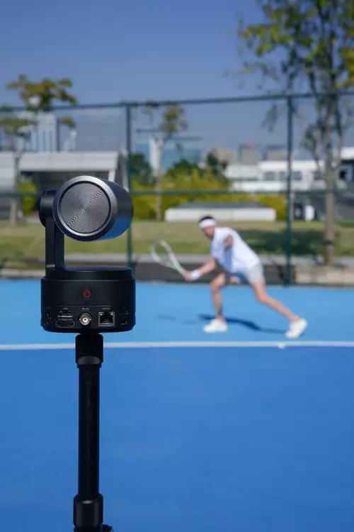 200 Euro Black Friday Rabatt  OBSBOT Tail 2: KI-gesttzte 4K-Kamera fr freihndige professionelle Produktion : obsbotTail2 tennis