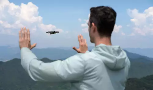 DJI Neo 2 mit Gestensteuerung