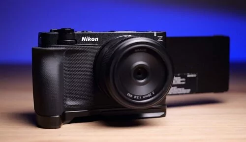 Nikon ZR mit Halfcage