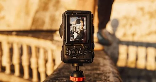 Canon stellt EOS R6 V und RF 20-50mm F4 als PowerZoom-Kombination vor