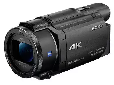 Zweifelsohne ein Camcorder... (Sony AX53)