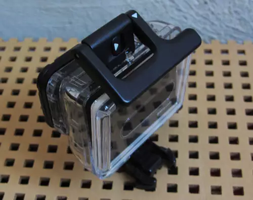 Das Gehäuse der Hero 3, halb geöffnet
