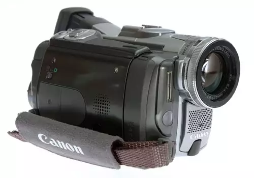 Klassisch in der Hand - Canon MVX25i