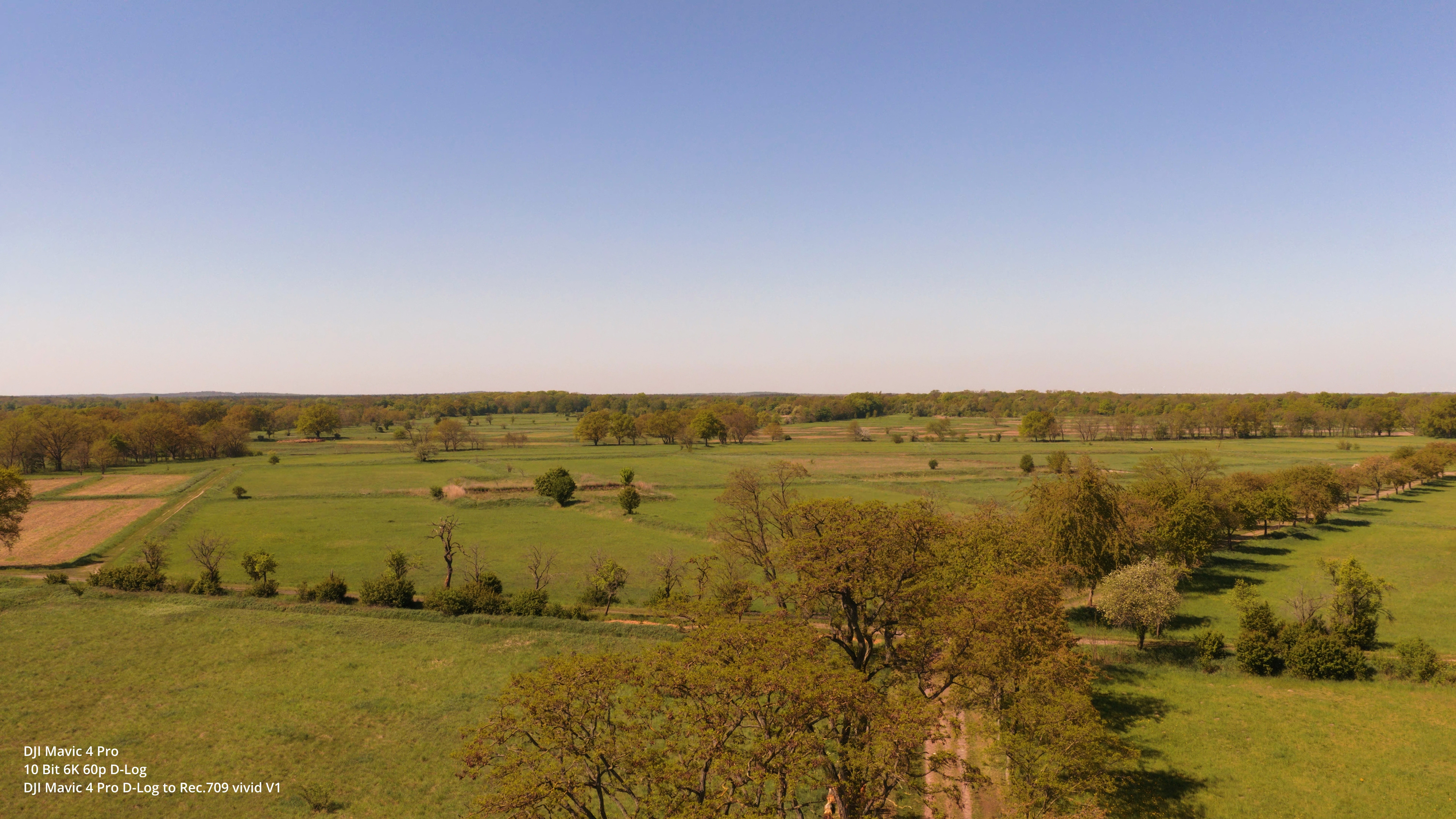 6K-Drohne für Pros DJI Mavic 4 Pro in der Praxis: 10Bit 6K 50p Log, 360° Gimbal – für wen lohnt sich die C2 Drohne? : Mavic4ProVivid